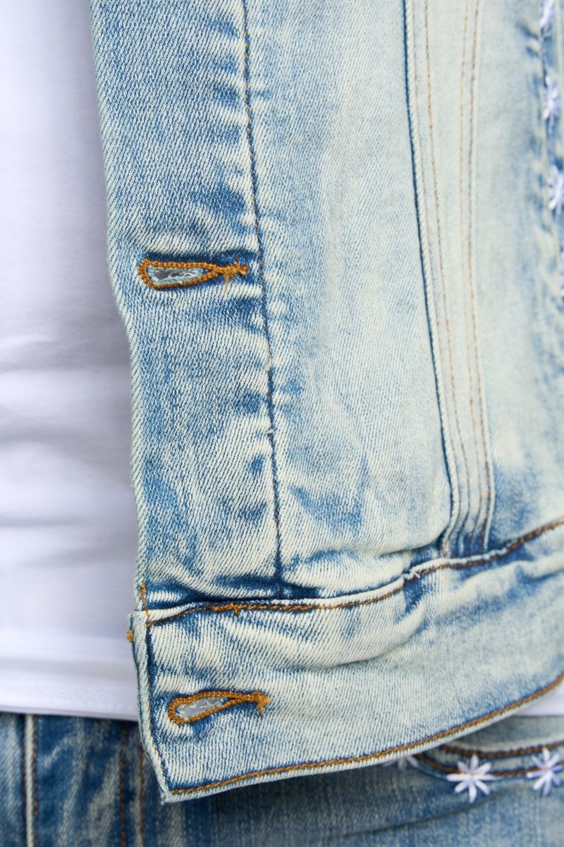 "BE THE LIGHT" DENIM JACKET (LIGHT BLUE)