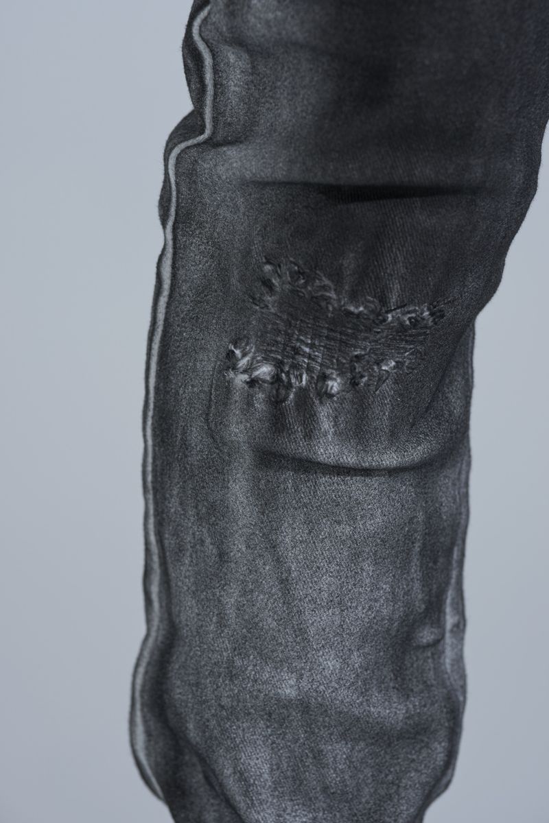 "WASHED AWAY" SKINNY DENIM (BLACK)